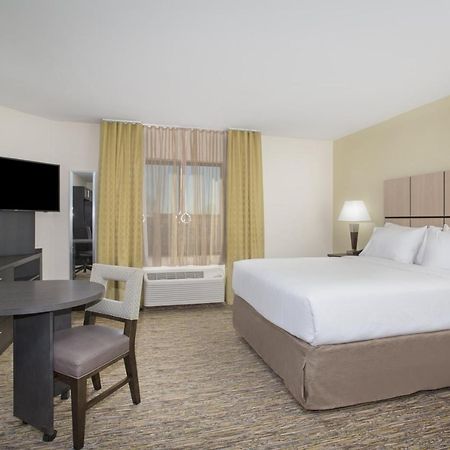 Candlewood Suites Pueblo By Ihg Экстерьер фото