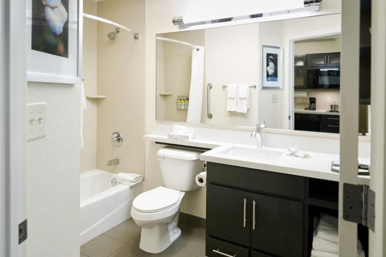 Candlewood Suites Pueblo By Ihg Экстерьер фото