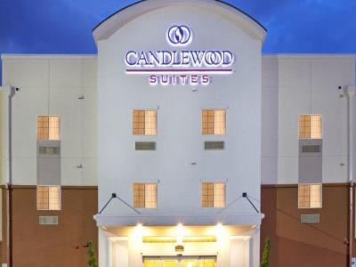 Candlewood Suites Pueblo By Ihg Экстерьер фото