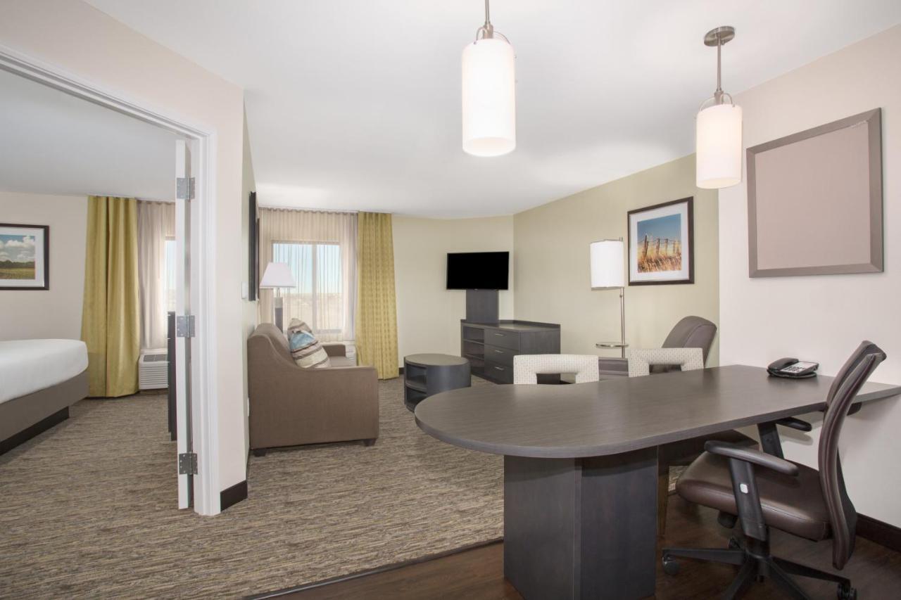 Candlewood Suites Pueblo By Ihg Экстерьер фото